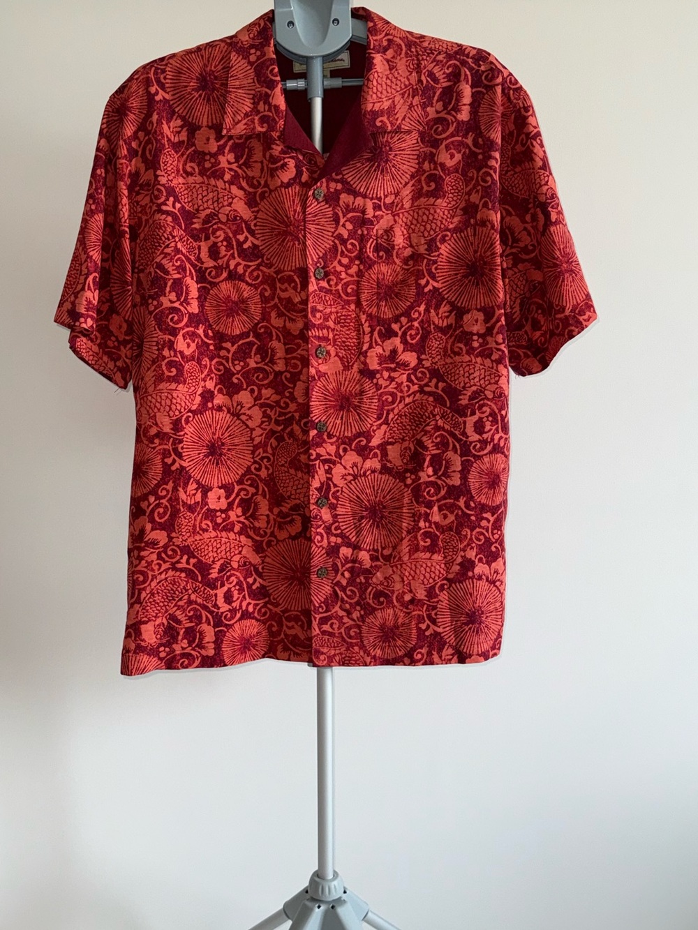 Tommy Bahama 100% Silk Koi Fish Camp Shirt Red Orange Men's M